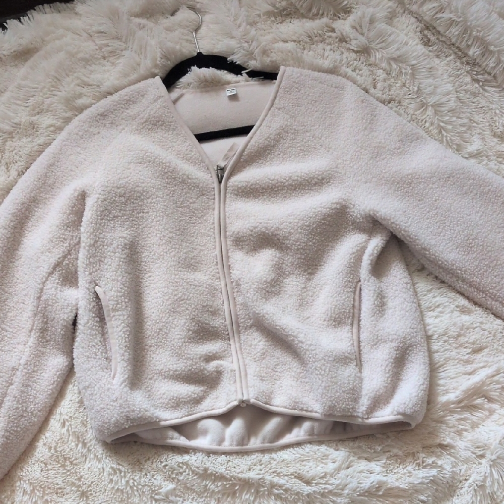 Uniqlo Women's Soft Cream Teddy Jacket